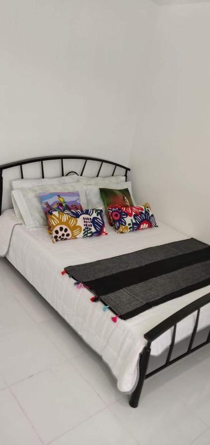 Julzhome Ph Properties By Juliet Africapervaze Santa Rosa  Exteriör bild